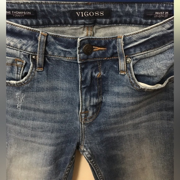 VIGOSS Thompson Tomboy Medium Wash Distressed Mid Rise Skinny Jeans. Size 25 - Picture 11 of 13